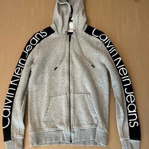 “Small” Calvin Klein Zip Up Sweatshirt ⚫️